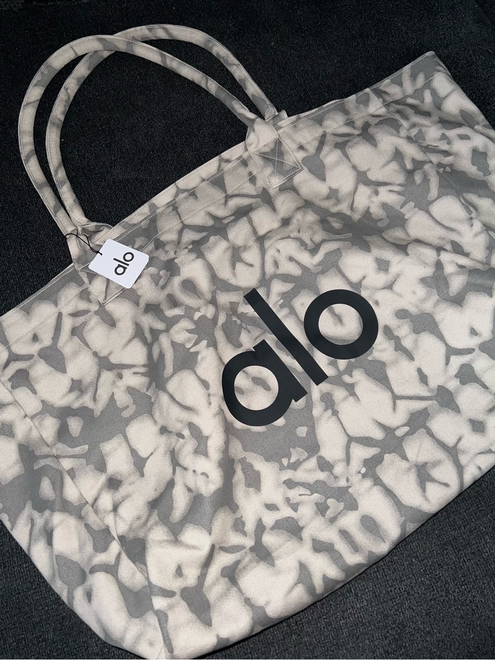 ALO Yoga Gray and Cream Marble-Print Tote